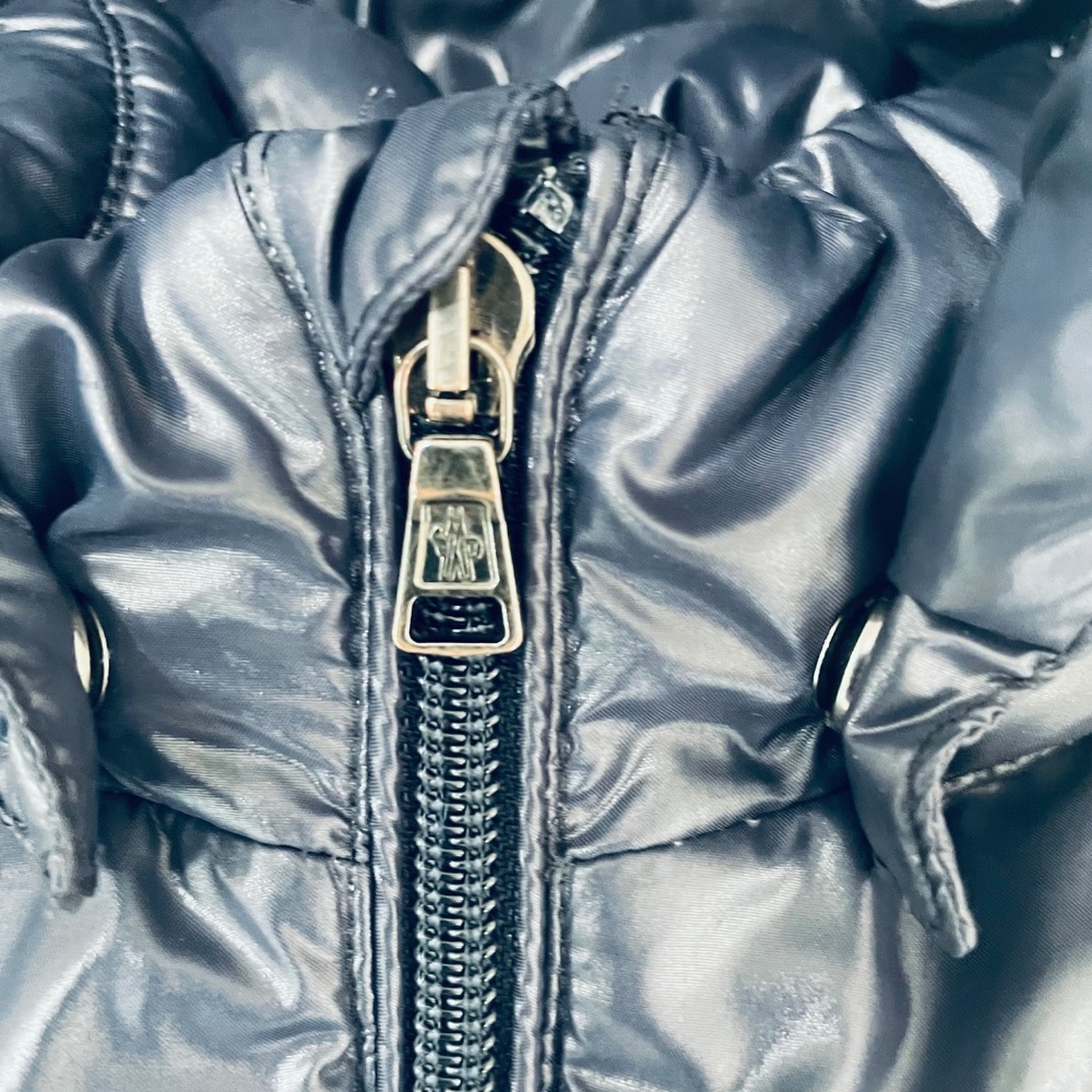 MONCLER {3} Coat Navy Blue Girls' Puffer Zip-Up Detachable Hood - Picture 10 of 12